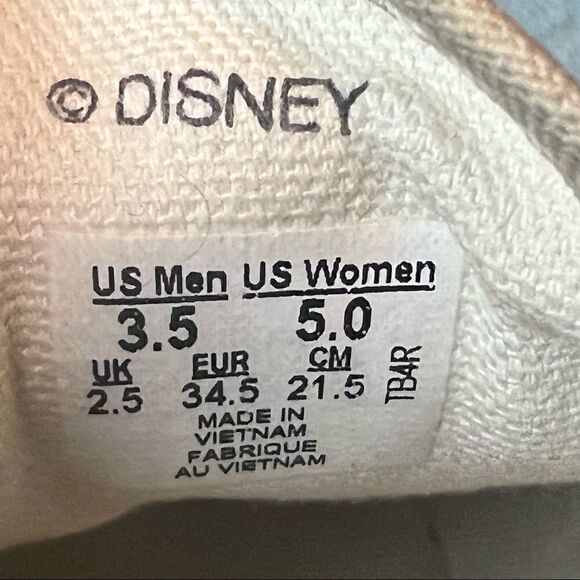 Disney x Vans Winnie The Pooh Limited Edition Sneakers 5W 3.5M - Picture 3 of 9